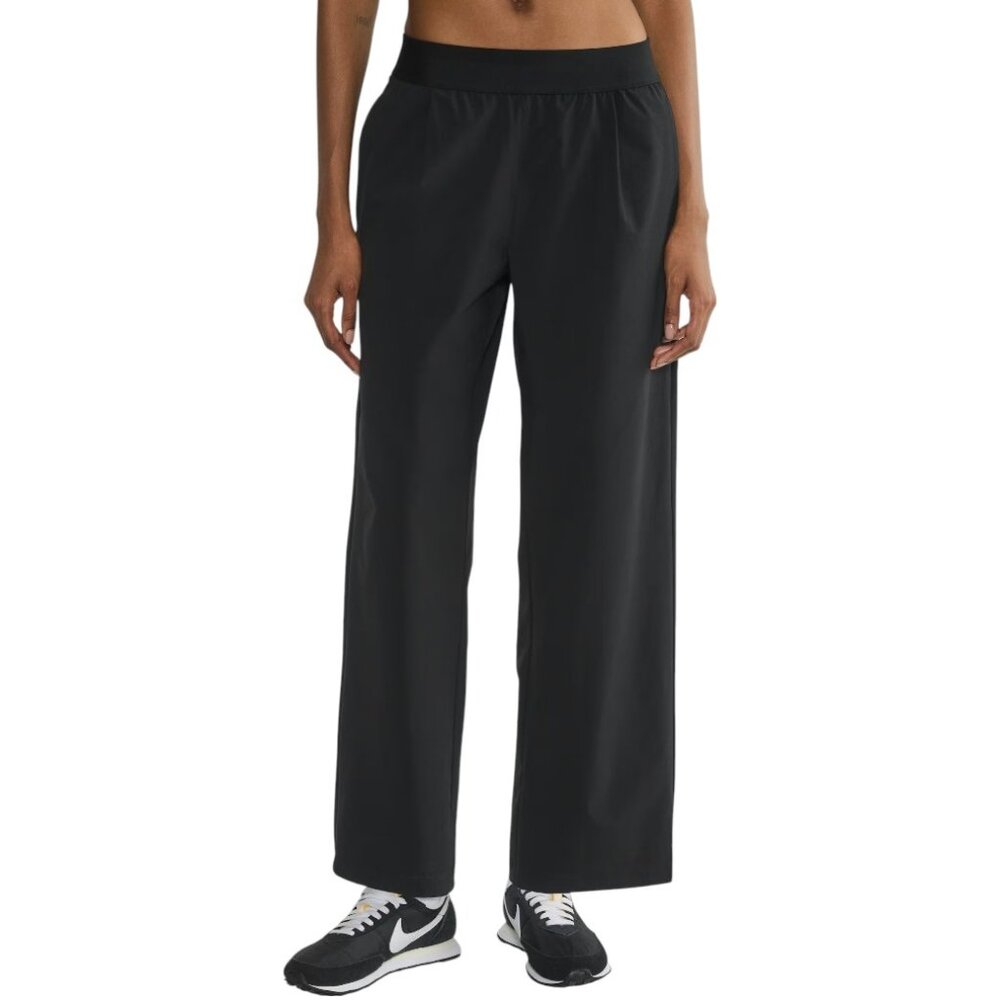 NWOT Aritzia Golden Arena Pant
